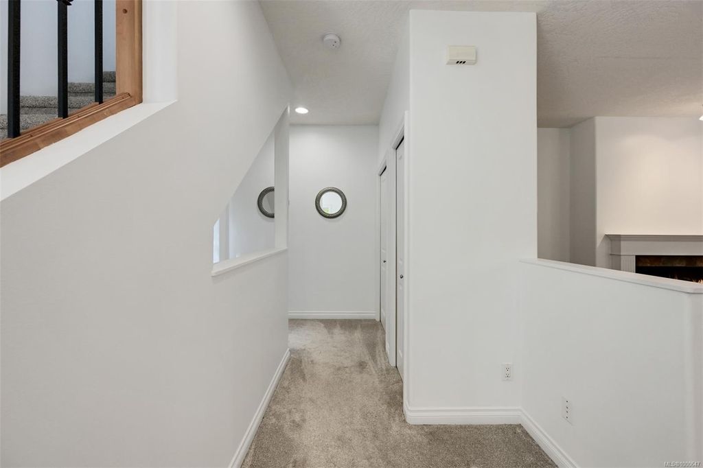 listing image 16045041903634554048