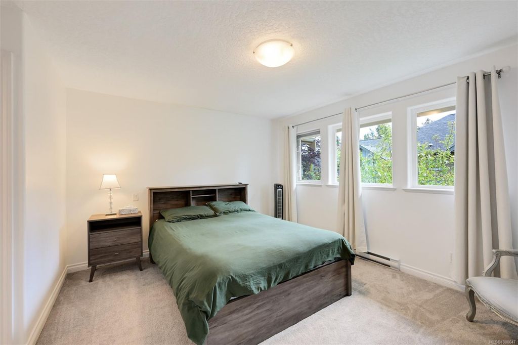 listing image 16044897468820391755