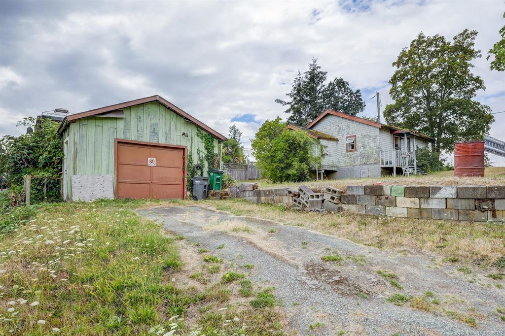 listing image 16049332503735558386