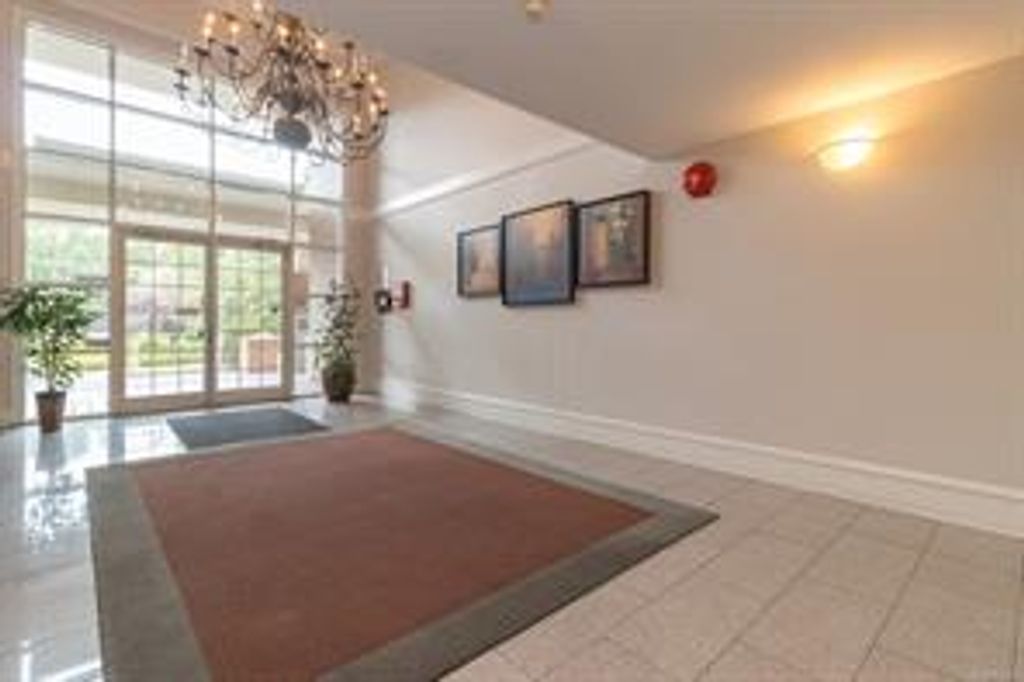 listing image 16041740176634096804