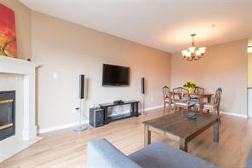 listing image 16042881317223423023