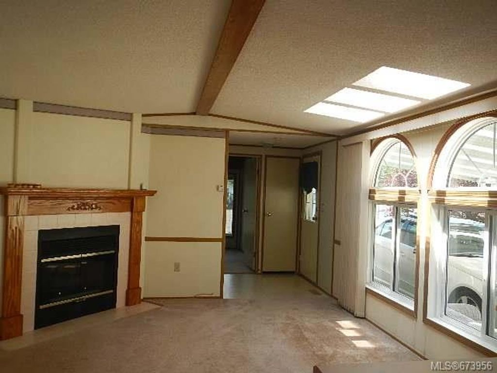 listing image 16045787013283621499