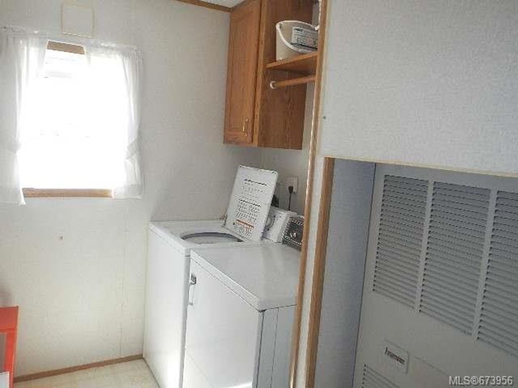 listing image 16046894784874588435