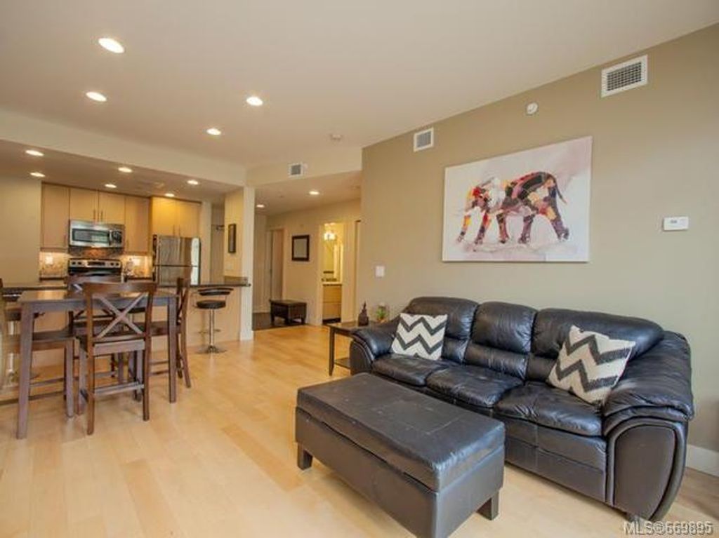 listing image 16046590000223710800