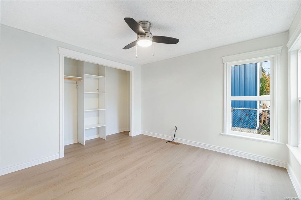 listing image 16042164396886815321