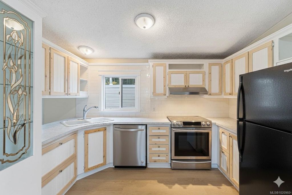 listing image 16041358836331203257