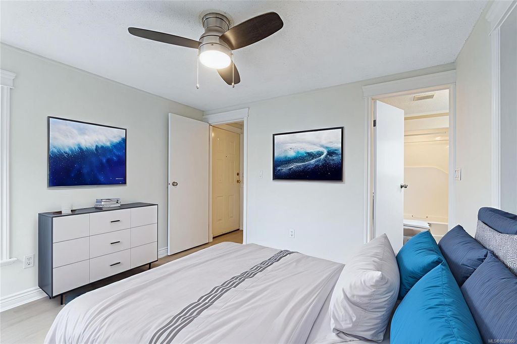 listing image 16042994304985741334