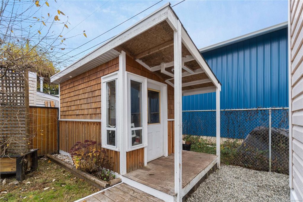 listing image 16042311898805251974