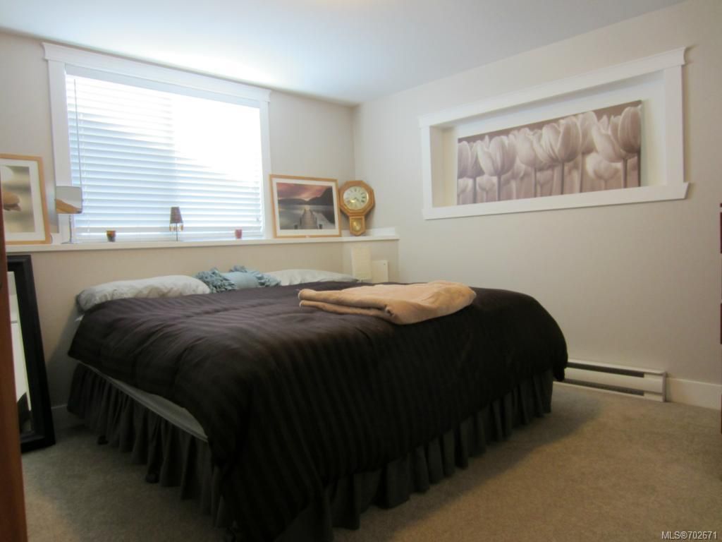 listing image 16040278002308215845