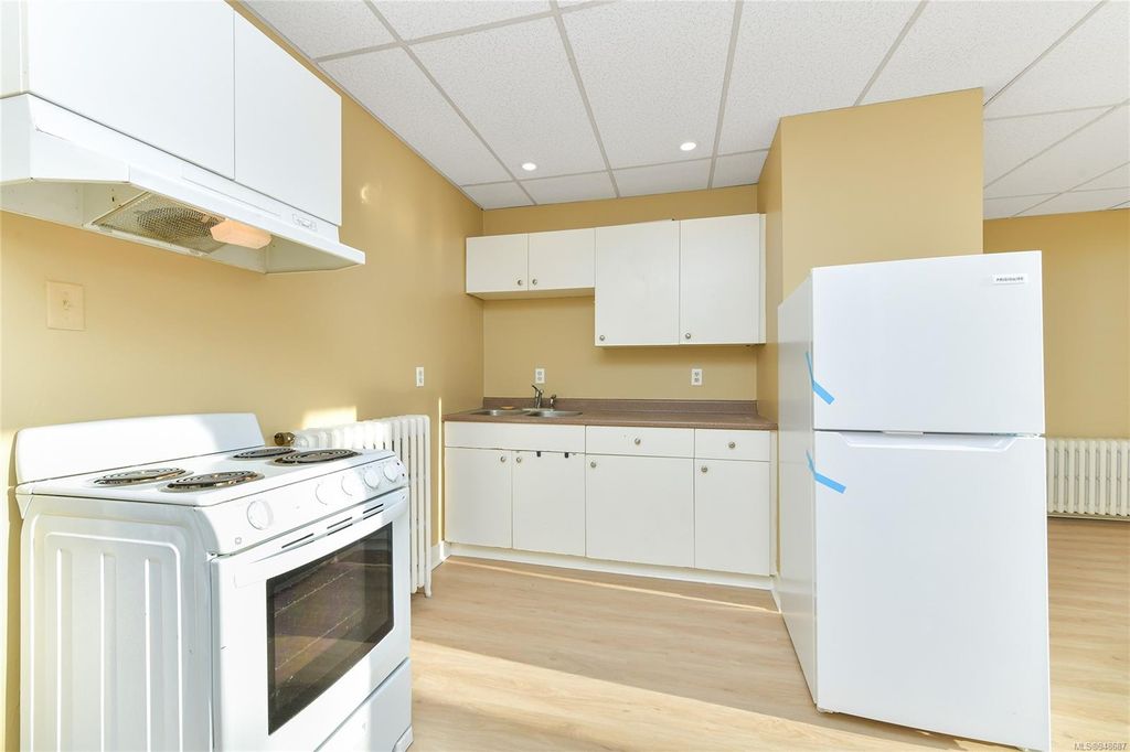 listing image 16044139248994251598