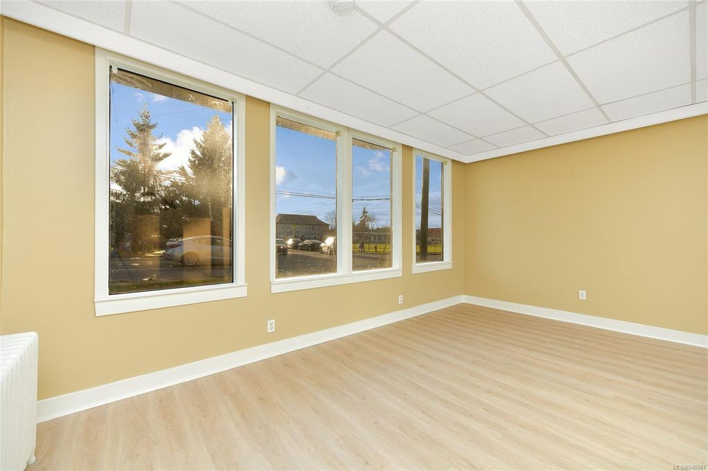 listing image 16045173076405861201