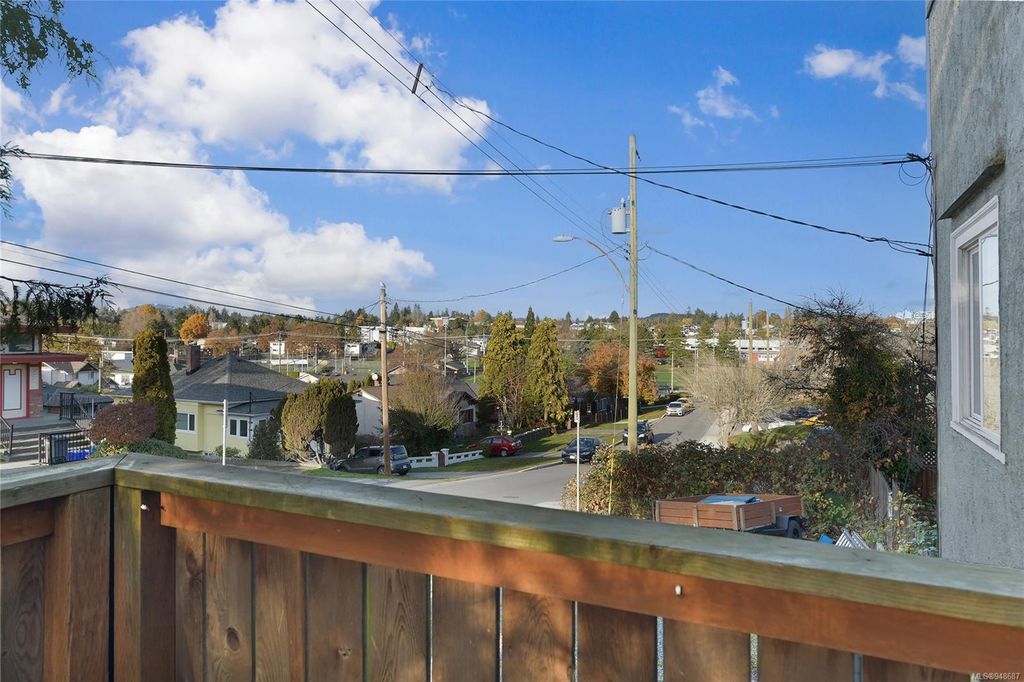 listing image 16049683364393755727