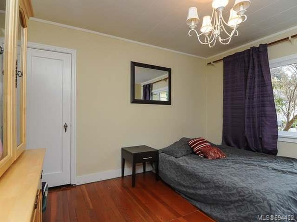 listing image 16044216934266692017