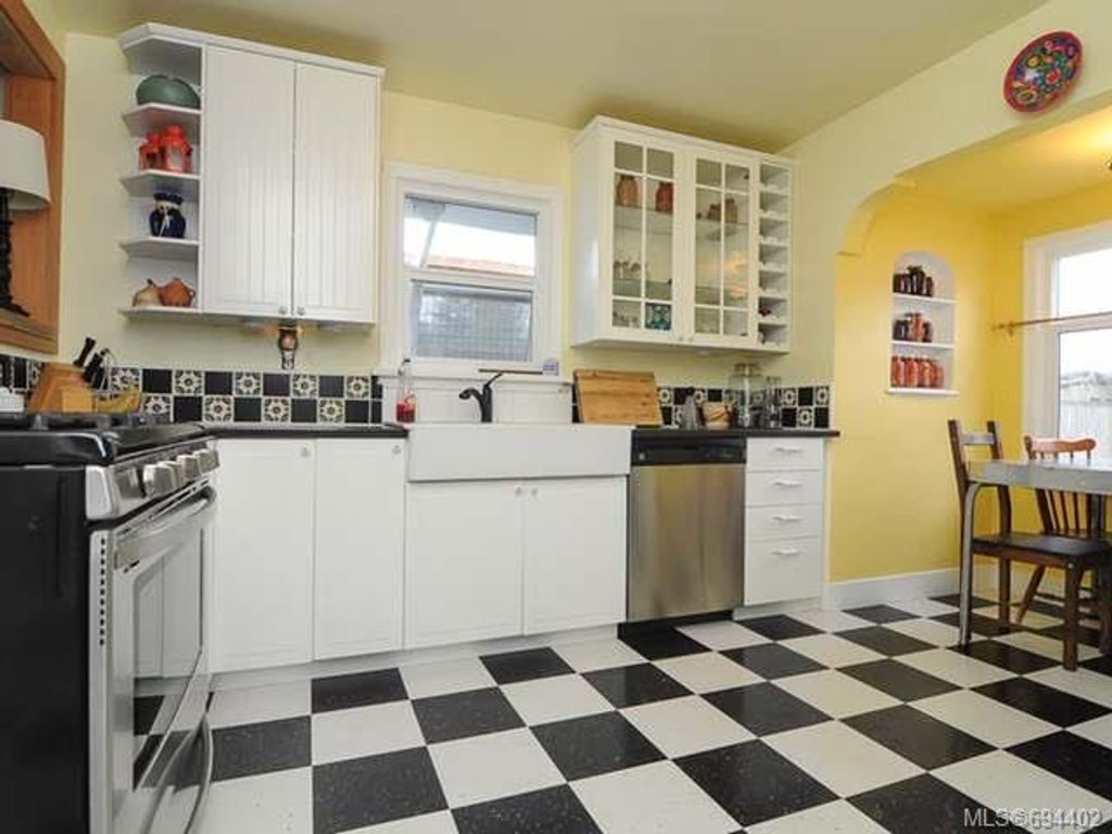 listing image 16046575487805818701