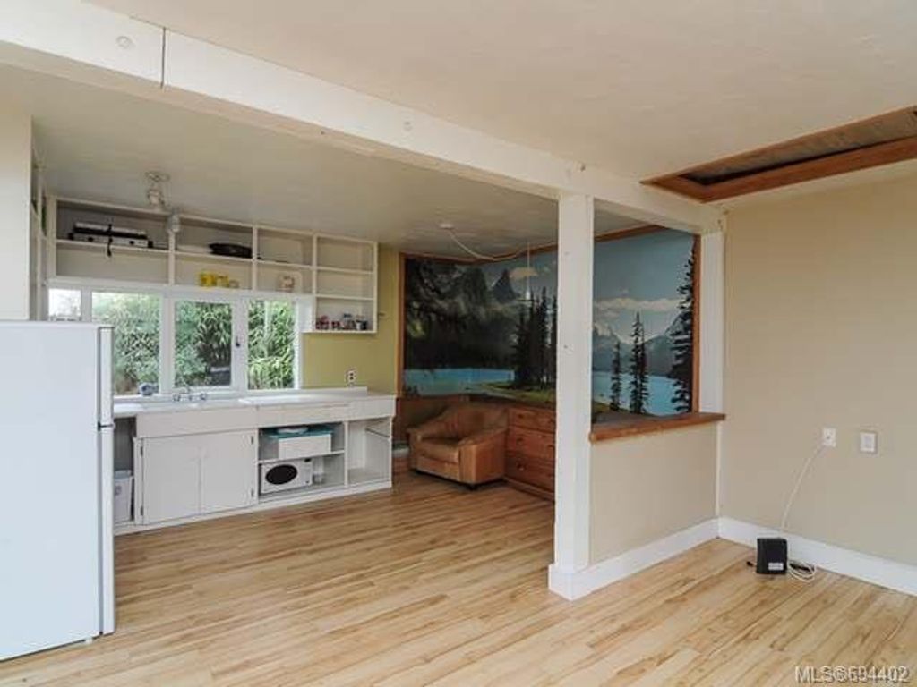 listing image 16044051557585330844