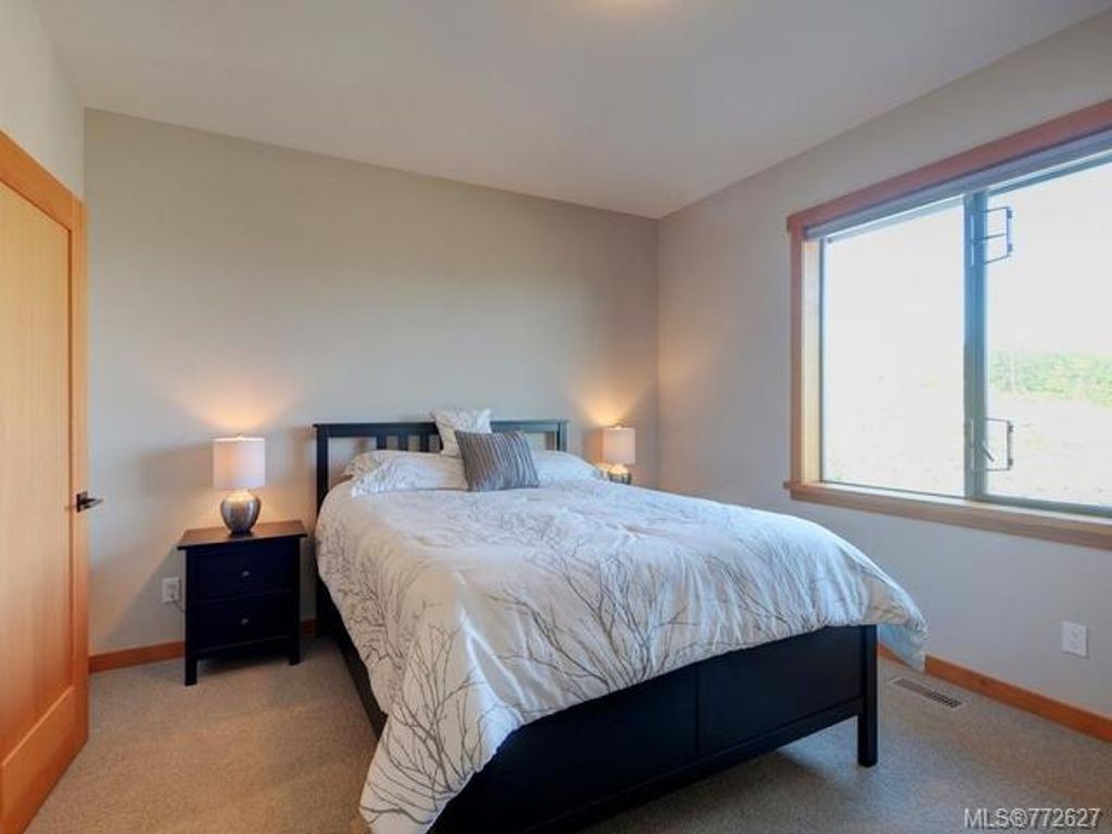 listing image 16040538128126017671