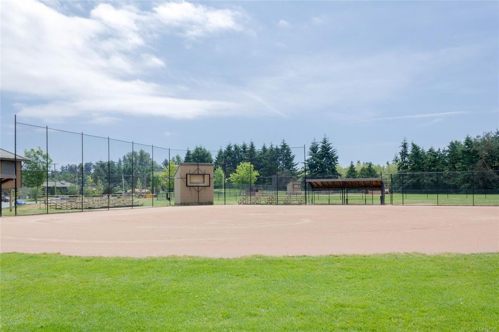 listing image 16042918860888
