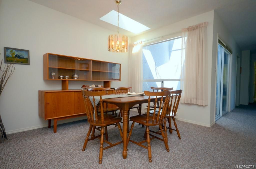 listing image 16041885661756585485