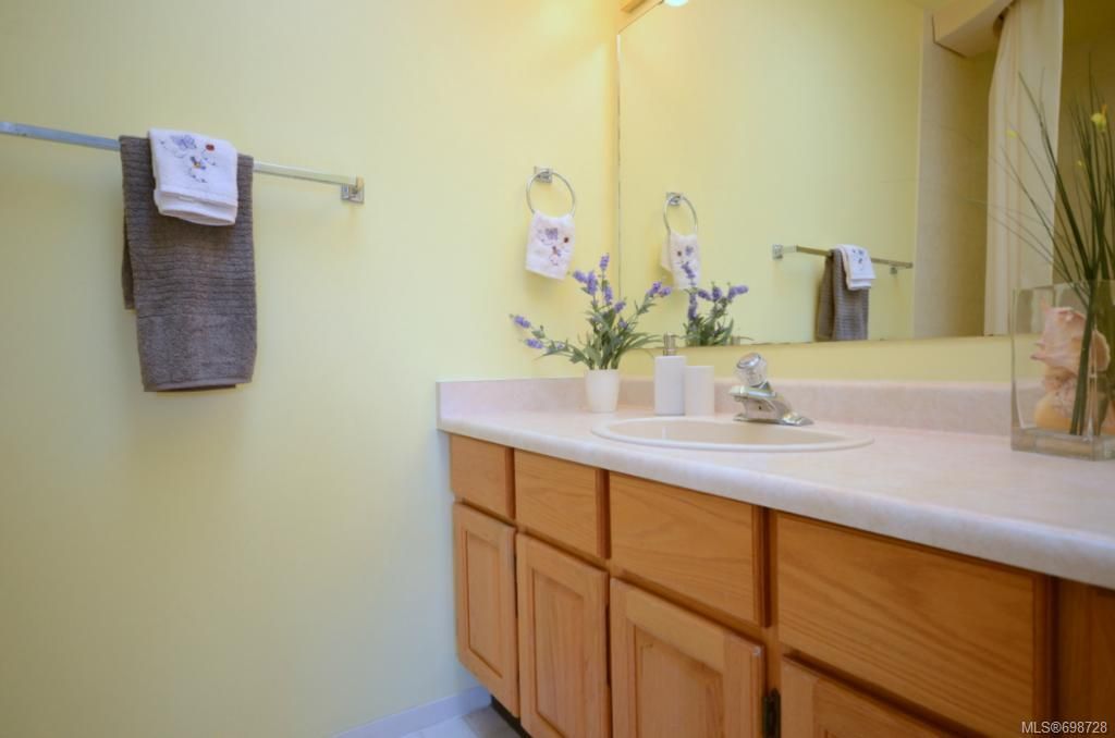 listing image 16046442448812834099