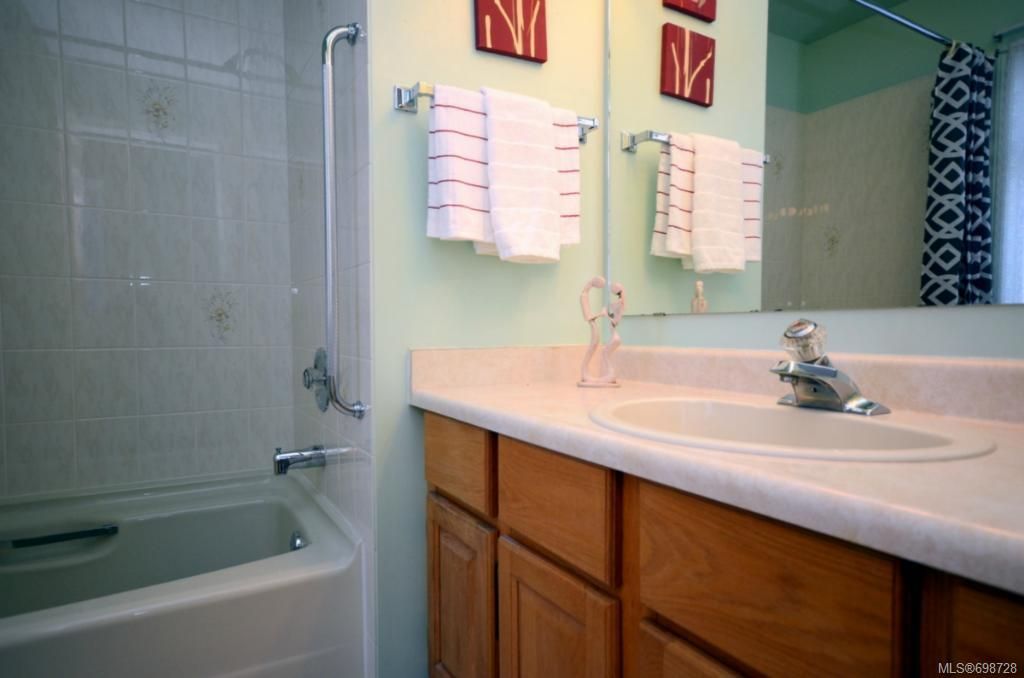 listing image 16046165644315340550