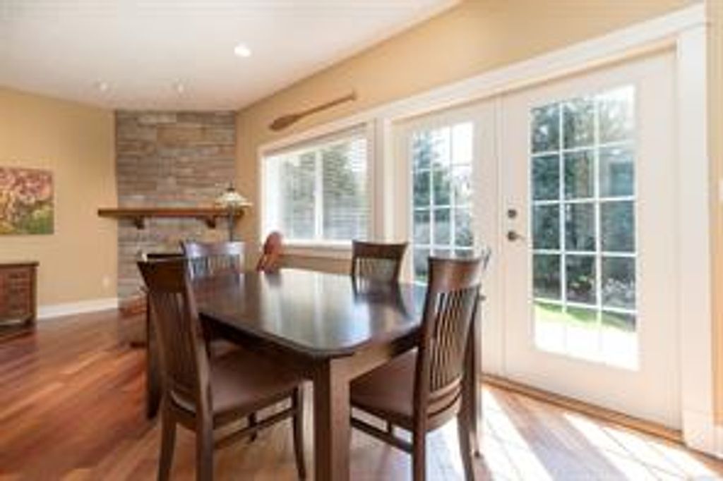listing image 16041861883553509987