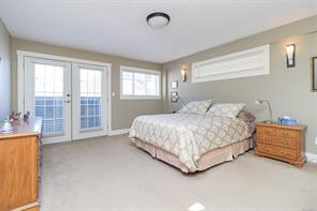 listing image 16049055719443588035