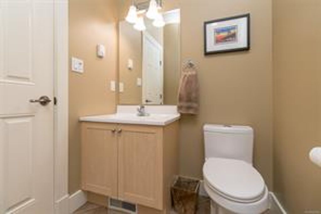 listing image 16047038777122961527