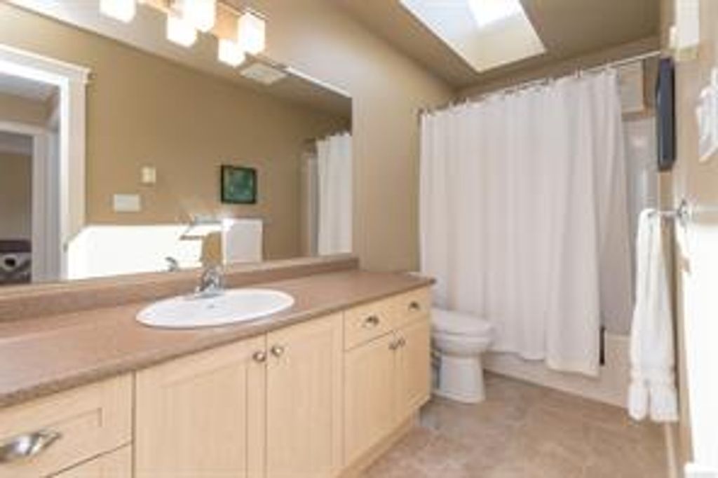 listing image 16048826486376548836