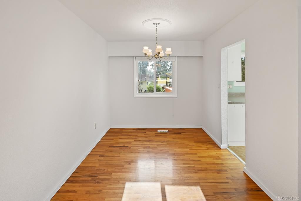 listing image 16041547820626630576