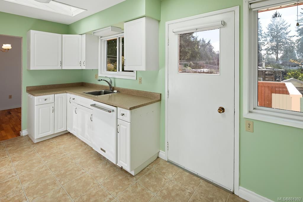 listing image 16040844208885278002