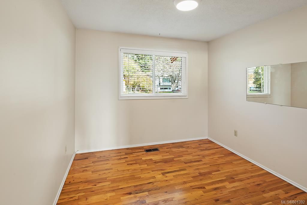 listing image 16040047509947076576