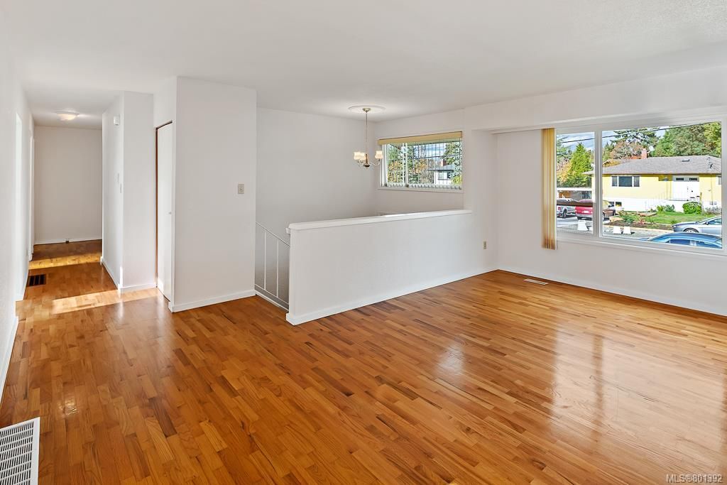 listing image 16047348492765713833