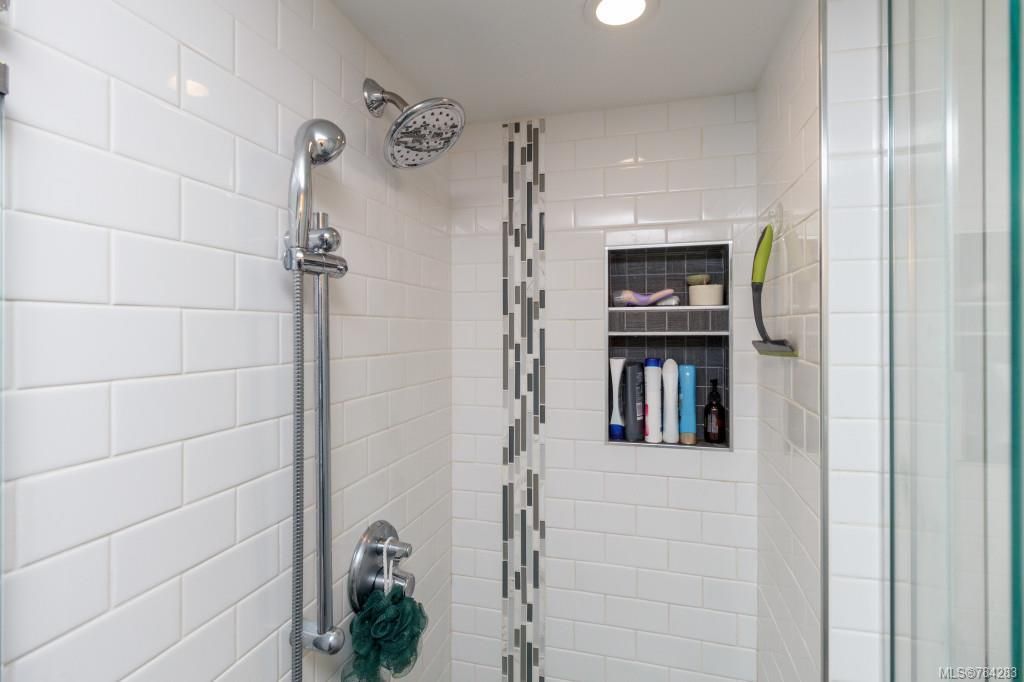 listing image 16048057447674926827