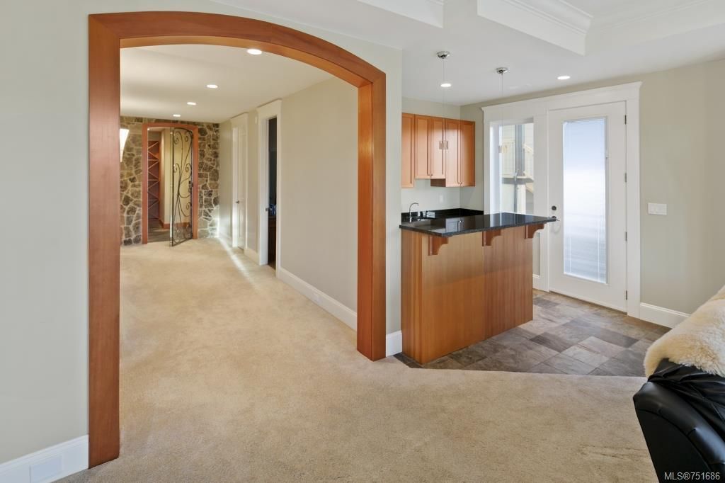 listing image 16047590181934661116