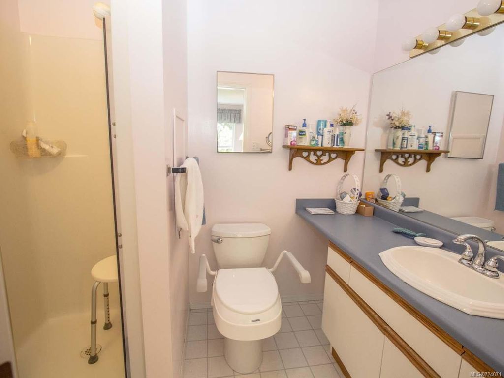 listing image 16048855450989668098