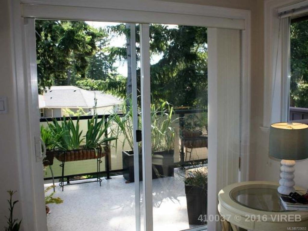 listing image 16040858736729404509