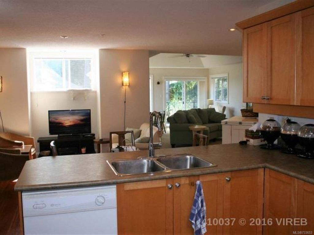 listing image 16044450246063464821