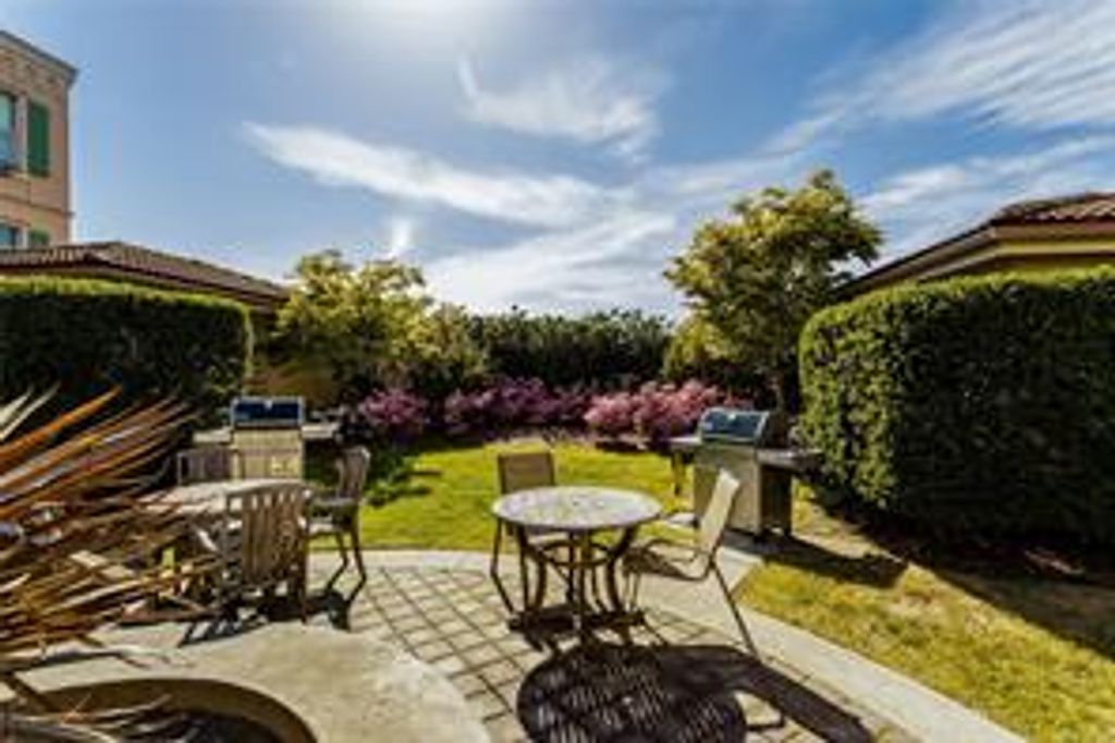 listing image 16041629272881