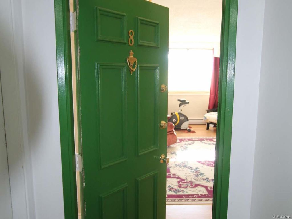 listing image 16042083950200201894