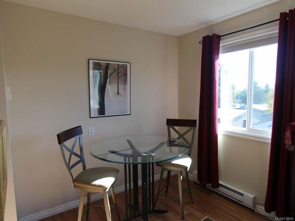 listing image 16043616632537436419