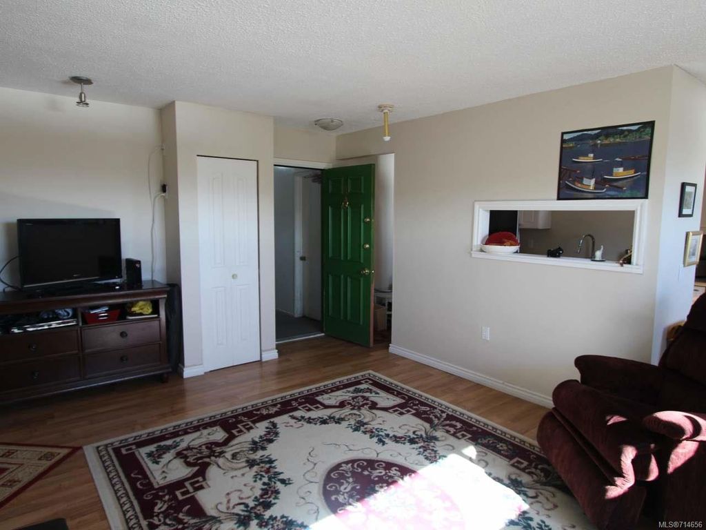 listing image 16047853886905964000