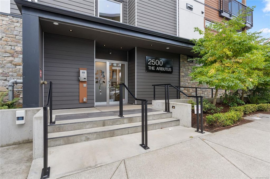 listing image 16047923056719233939