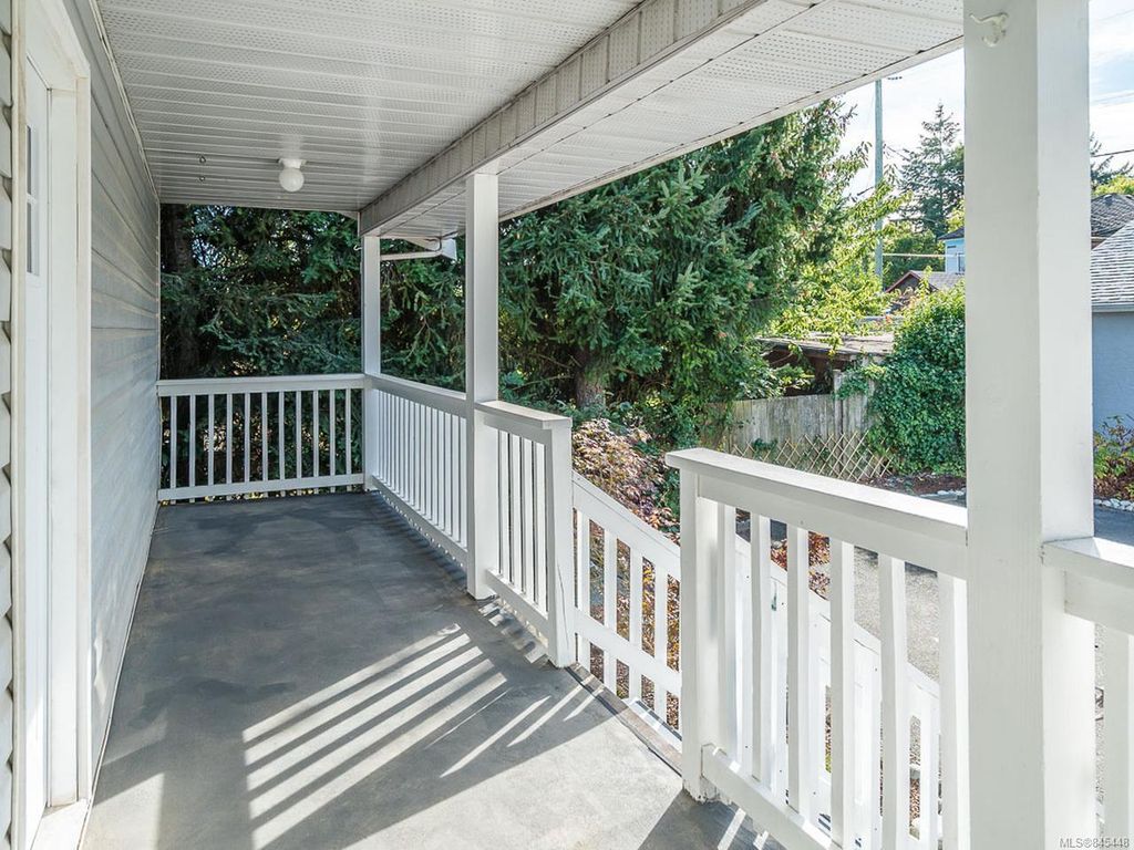 listing image 16047568262245490612