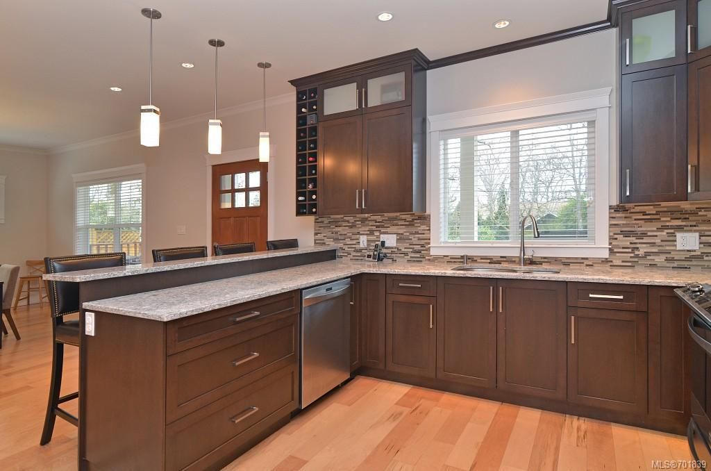 listing image 16046120039165317203