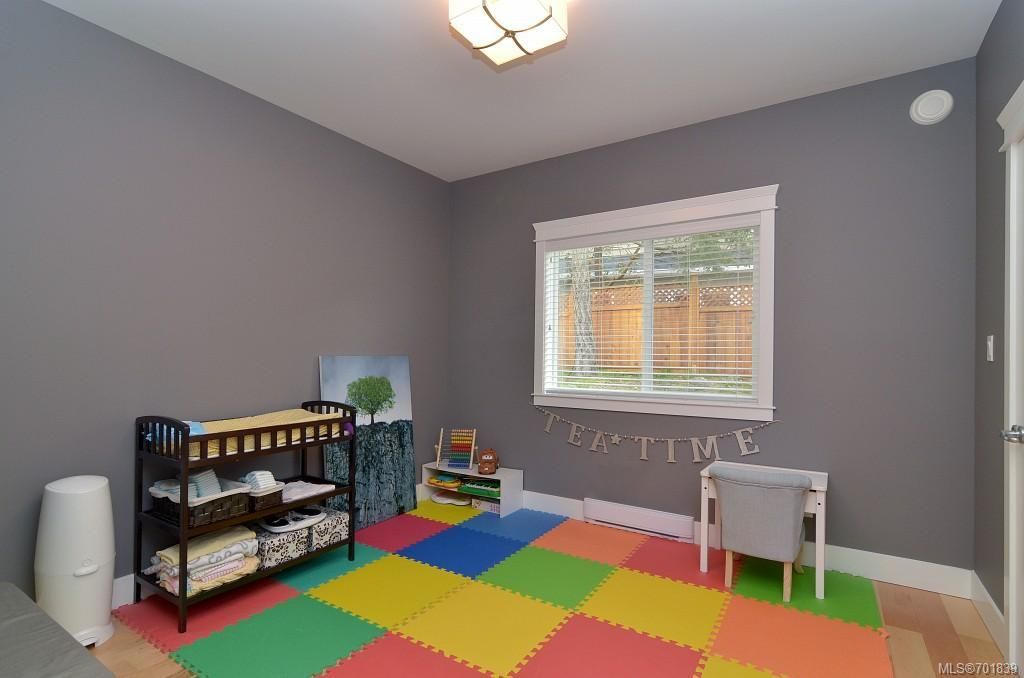 listing image 16041869245409072743