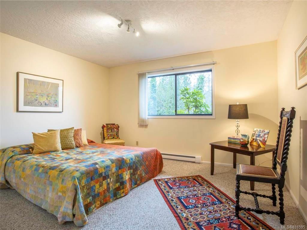 listing image 16042974310951