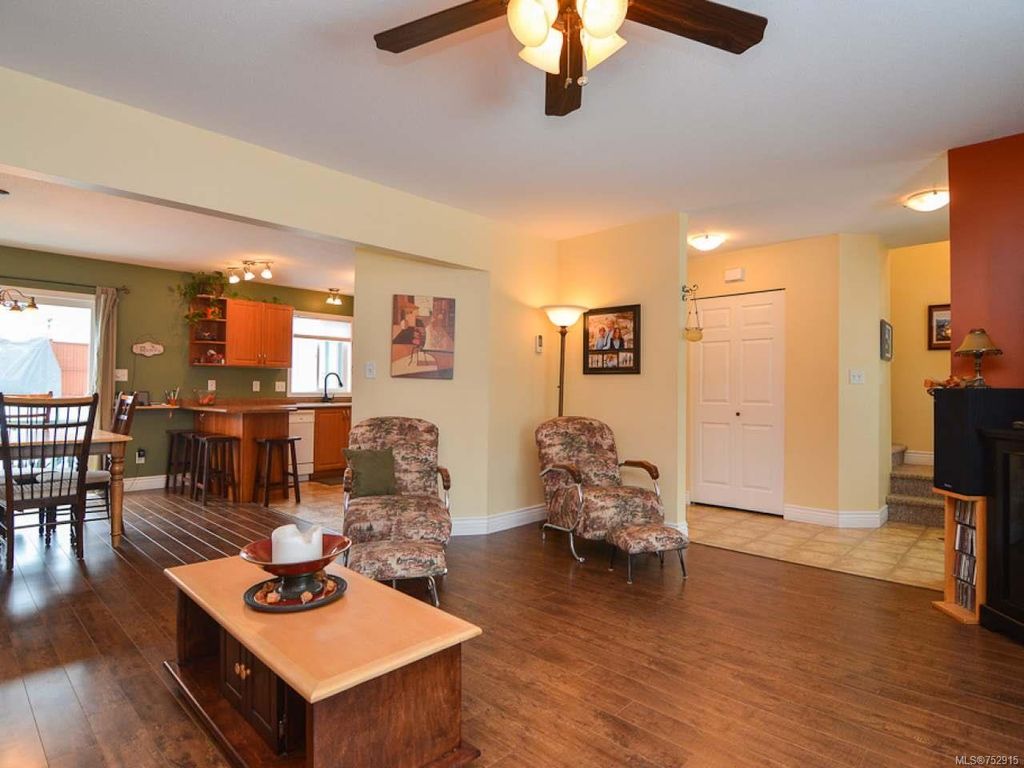 listing image 16049375301157952905