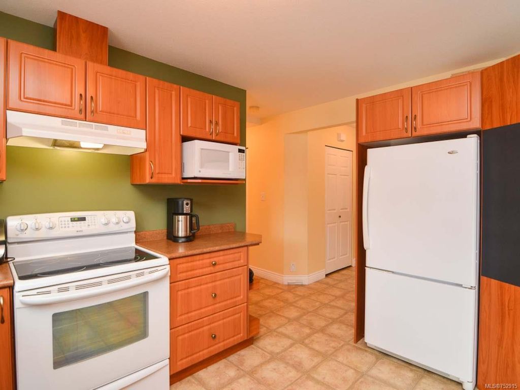 listing image 16043370213949987872