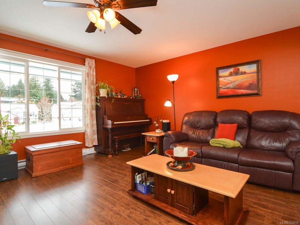 listing image 16047117816525764063