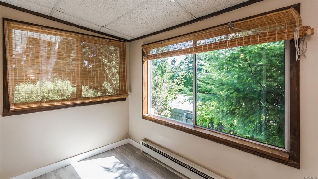 listing image 16045550882262594745